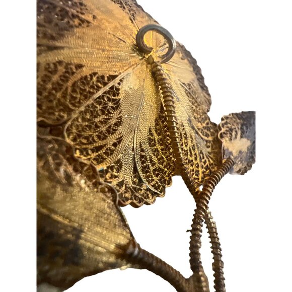 Vintage Austrian West Germany Gold Tone Filagree Flower Brooch Tone - Picture 7 of 9